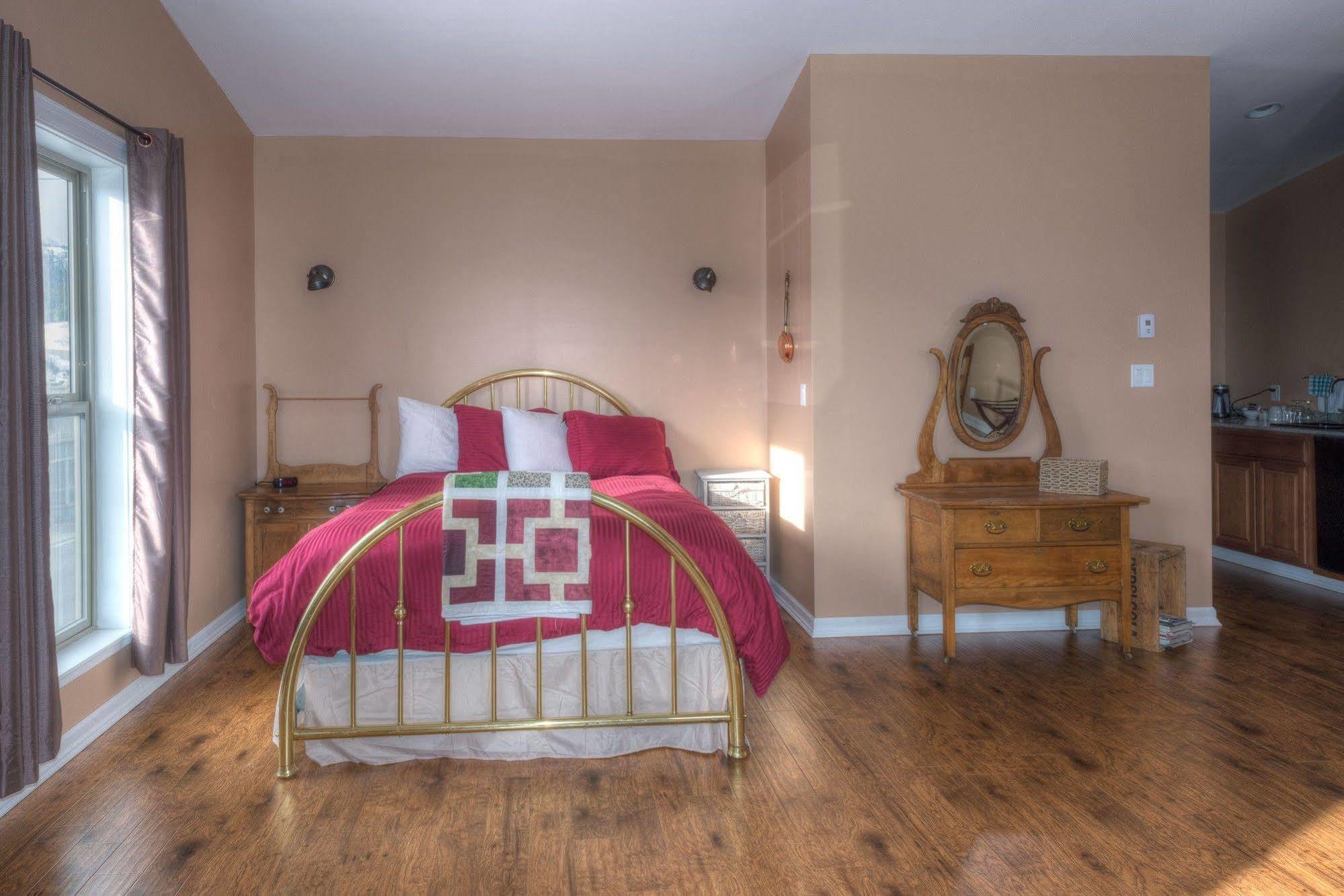 Country Encounters Accommodations Coleman Eksteriør bilde